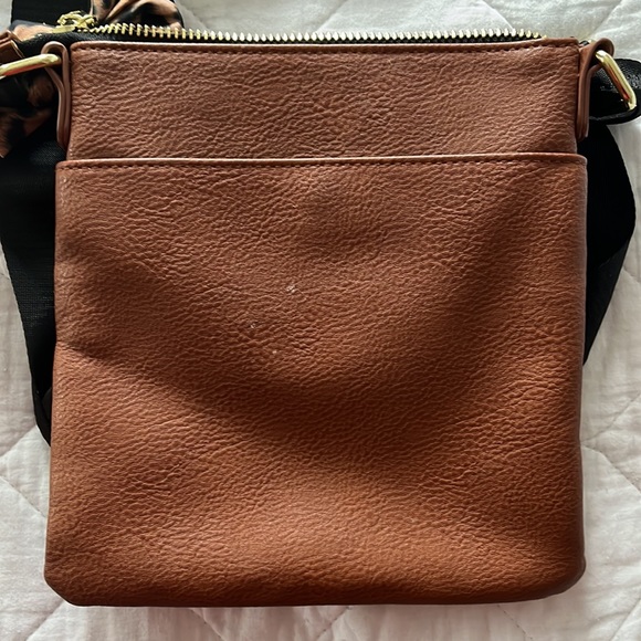 SOLDSteve Madden cross body - Picture 4 of 4